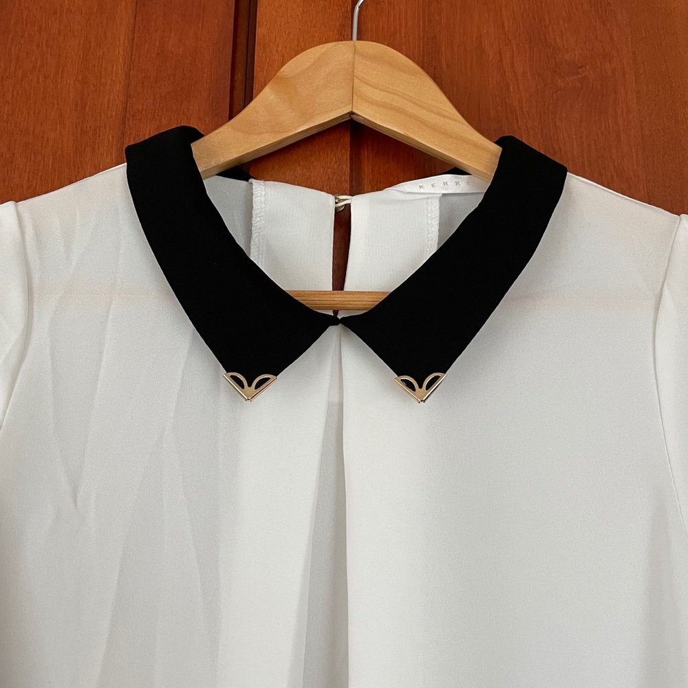 White Blouse with Embellished Collar Size Small - Picture 2 of 6
